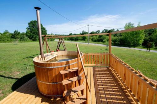 Chalet Markoci With Hot Tub - Happy Rentals - photo 3