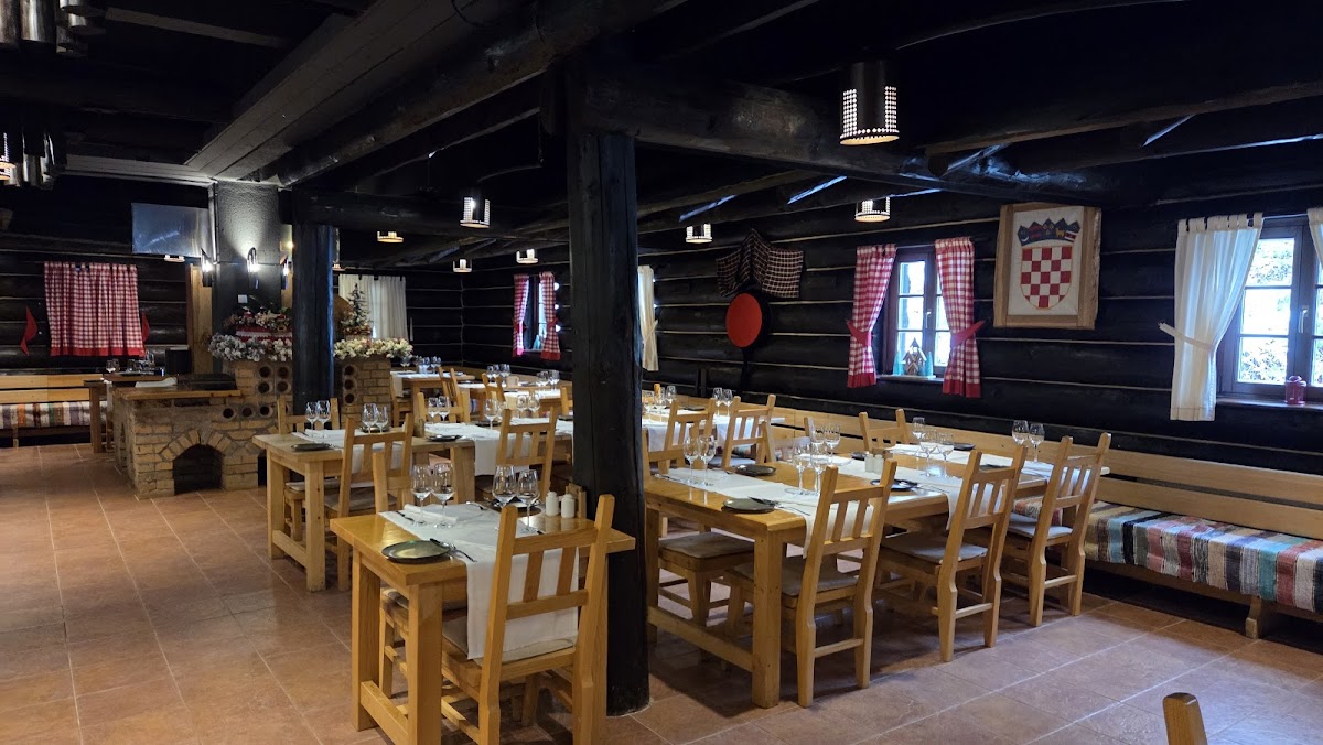 Hotel Licka Kuca - photo 4