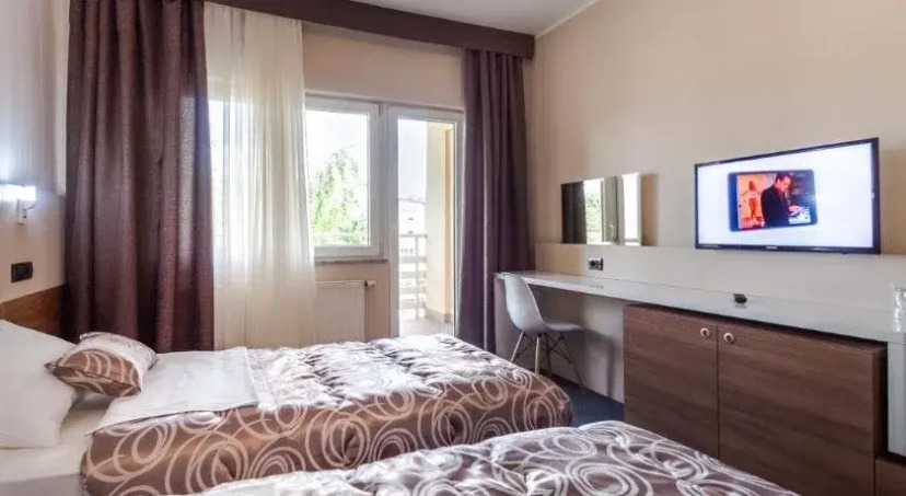 Hotel Macola - photo 5