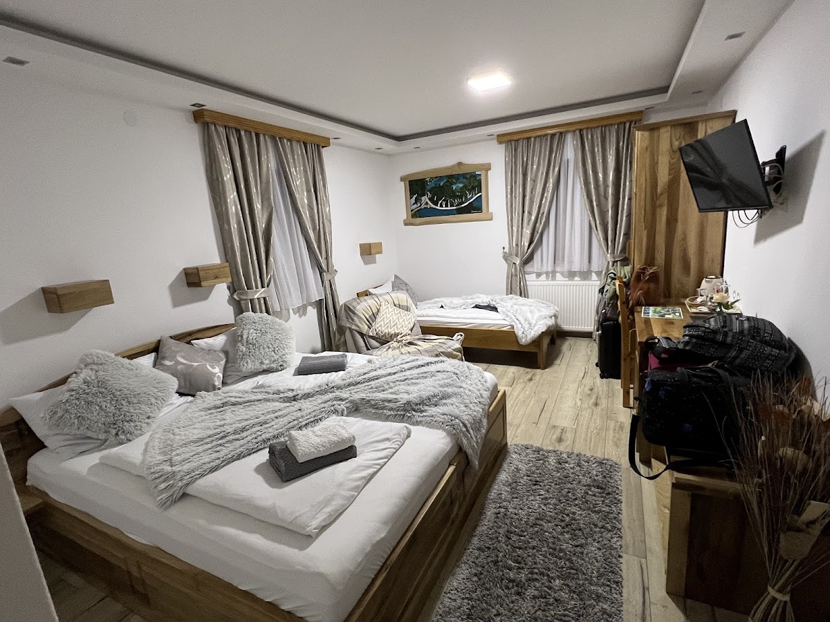 Rustic Inn River - photo 2