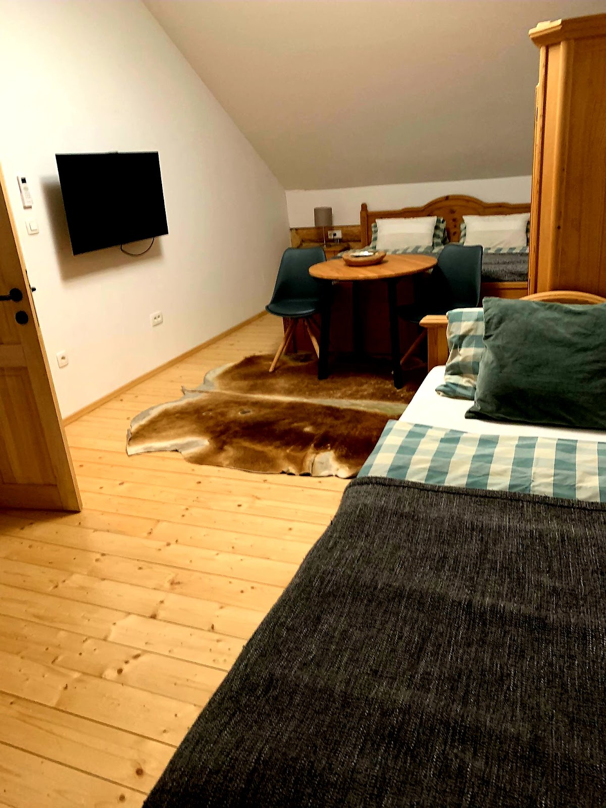 Woodland Lodge Hotel - photo 2