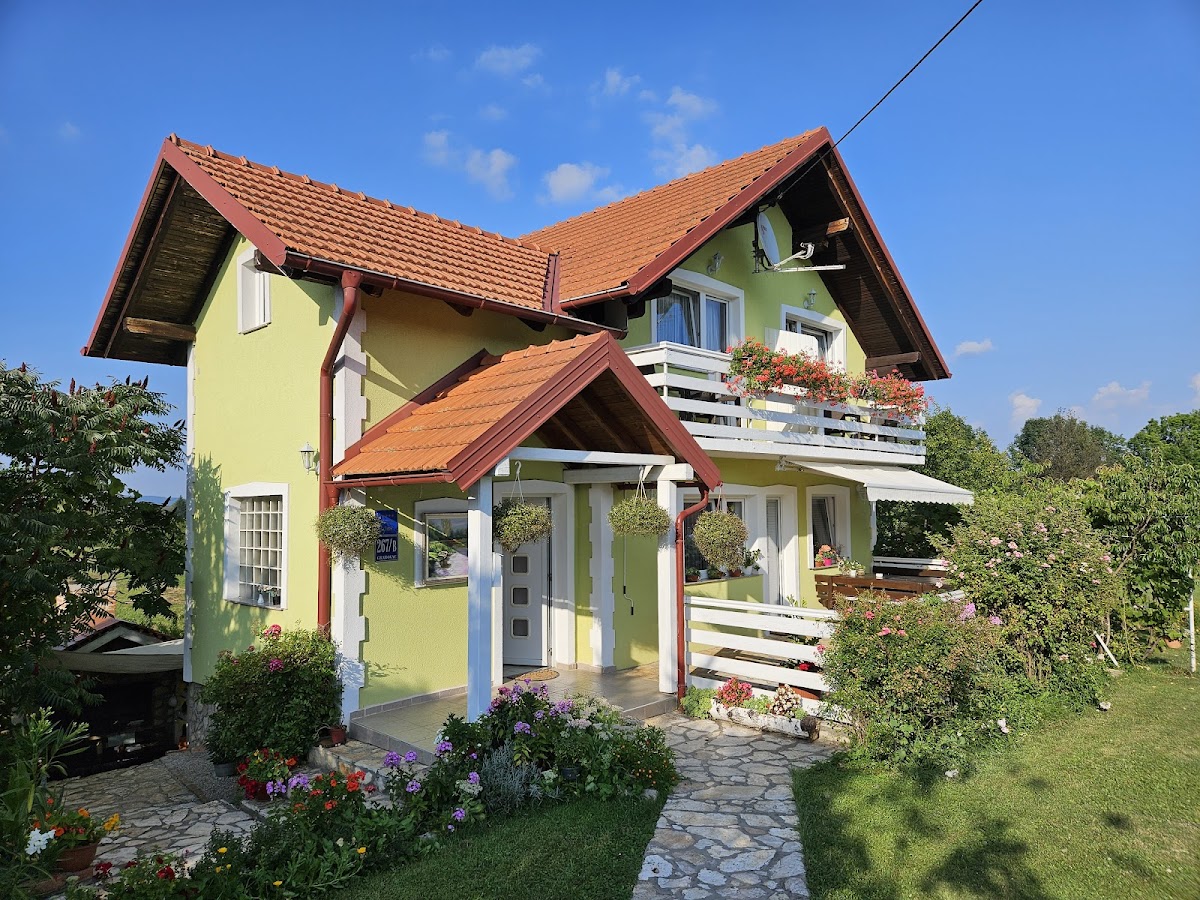 Hotel accommodation surrounded by nature near national park